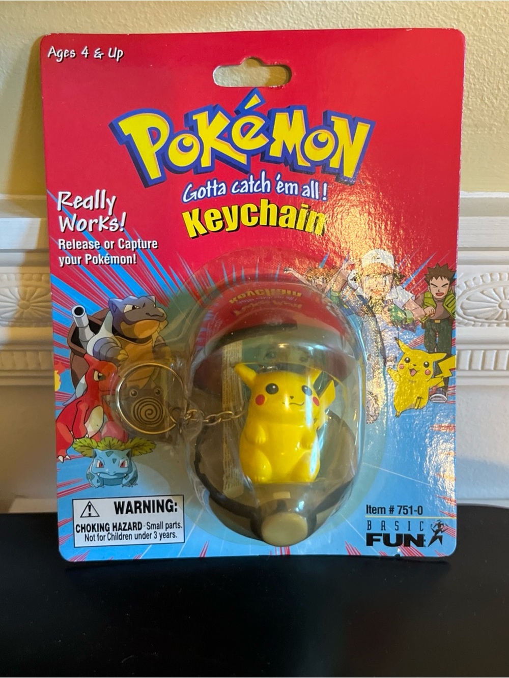vintage 1999 NIP SEALED pokemon  pokeball keychain - Pikachu #25 BY Basic Fun